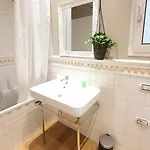 Majestic Seaview - Centro Apartmán Bari