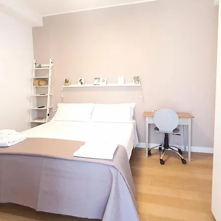 Majestic Seaview Apartment - Bari Centro Apartment *
