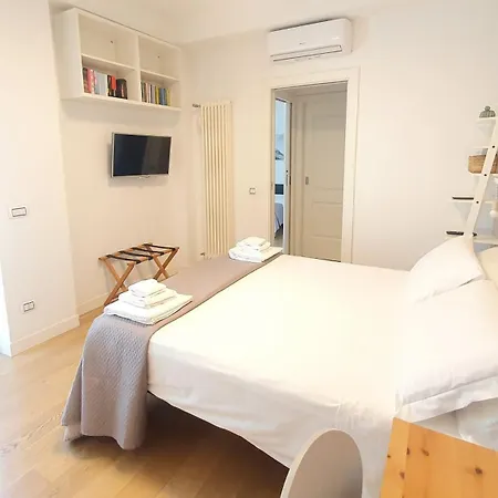 Majestic Seaview Apartment - Bari Centro Bari