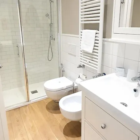 Majestic Seaview Apartment - Bari Centro *