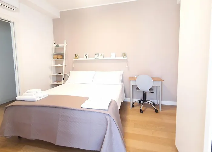 Majestic Seaview - Centro Apartament *