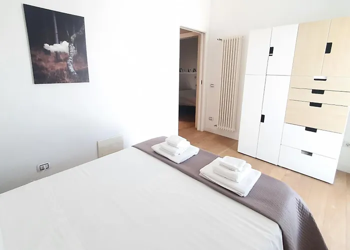 Majestic Seaview - Centro Apartament